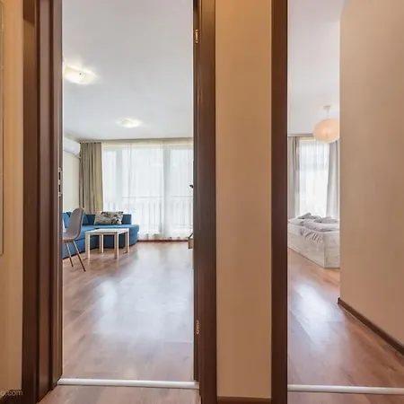 Apartament Bright Place Next To Grand Mall *