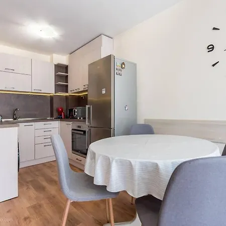 Bright Place Next To Grand Mall Apartament Varna