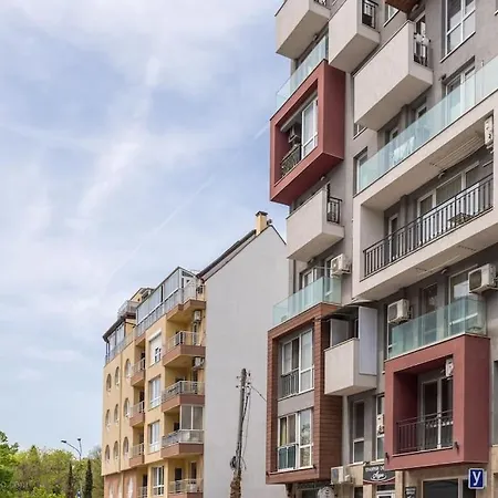 Apartament Bright Place Next To Grand Mall