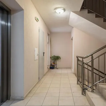 Bright Place Next To Grand Mall Daire *