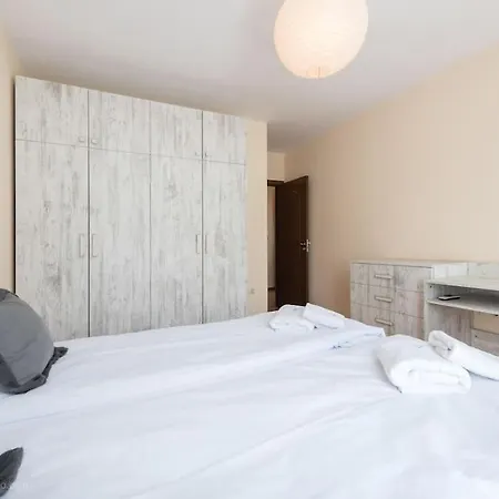 Apartment Bright Place Next To Grand Mall