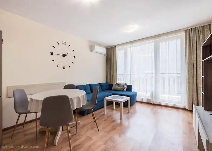 Bright Place Next To Grand Mall Apartment